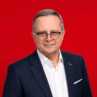 Эрик Праздников