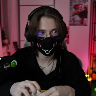 HE CHAT 27
