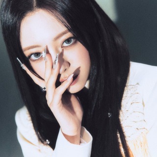 SHIN YUNA | ITZY